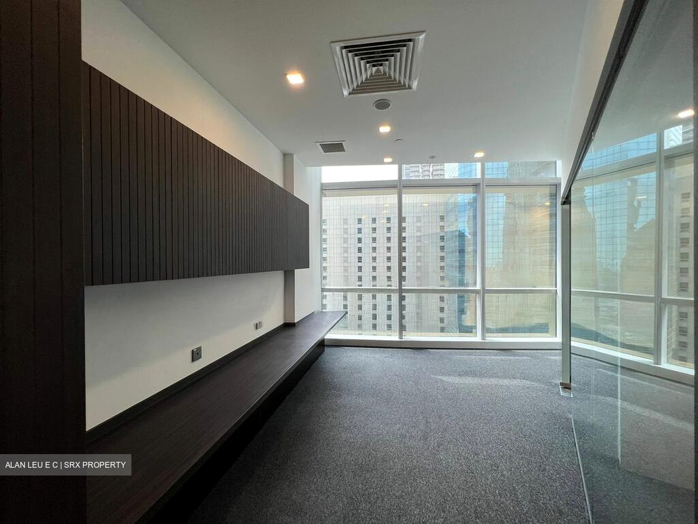The Ogilvy Centre (D1), Office #521862131